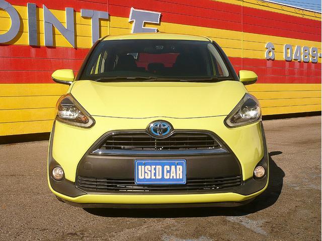 シエンタ ハイブリッドＧ　純正ＳＤナビ　フルセグＴＶ　バックカメラ　ＣＤ＆ＤＶＤ　Ｂｌｕｅｔｏｏｔｈ電話＆音楽　ＥＴＣ　ドラレコ　スマートキー　後席フリップダウンモニター　両側自動ドア　ＬＥＤヘッドライト　衝突軽減ブレーキ（6枚目）