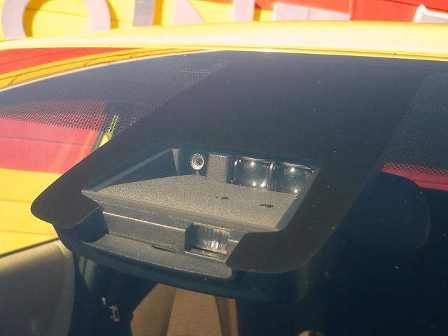 シエンタ ハイブリッドＧ　純正ＳＤナビ　フルセグＴＶ　バックカメラ　ＣＤ＆ＤＶＤ　Ｂｌｕｅｔｏｏｔｈ電話＆音楽　ＥＴＣ　ドラレコ　スマートキー　後席フリップダウンモニター　両側自動ドア　ＬＥＤヘッドライト　衝突軽減ブレーキ（8枚目）