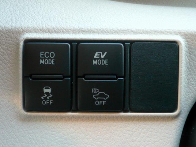 シエンタ ハイブリッドＧ　純正ＳＤナビ　フルセグＴＶ　バックカメラ　ＣＤ＆ＤＶＤ　Ｂｌｕｅｔｏｏｔｈ電話＆音楽　ＥＴＣ　ドラレコ　スマートキー　後席フリップダウンモニター　両側自動ドア　ＬＥＤヘッドライト　衝突軽減ブレーキ（33枚目）