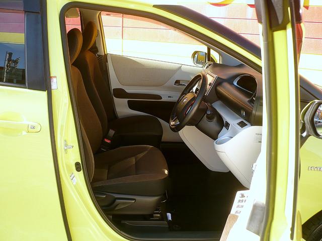 シエンタ ハイブリッドＧ　純正ＳＤナビ　フルセグＴＶ　バックカメラ　ＣＤ＆ＤＶＤ　Ｂｌｕｅｔｏｏｔｈ電話＆音楽　ＥＴＣ　ドラレコ　スマートキー　後席フリップダウンモニター　両側自動ドア　ＬＥＤヘッドライト　衝突軽減ブレーキ（49枚目）