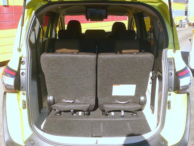 シエンタ ハイブリッドＧ　純正ＳＤナビ　フルセグＴＶ　バックカメラ　ＣＤ＆ＤＶＤ　Ｂｌｕｅｔｏｏｔｈ電話＆音楽　ＥＴＣ　ドラレコ　スマートキー　後席フリップダウンモニター　両側自動ドア　ＬＥＤヘッドライト　衝突軽減ブレーキ（63枚目）