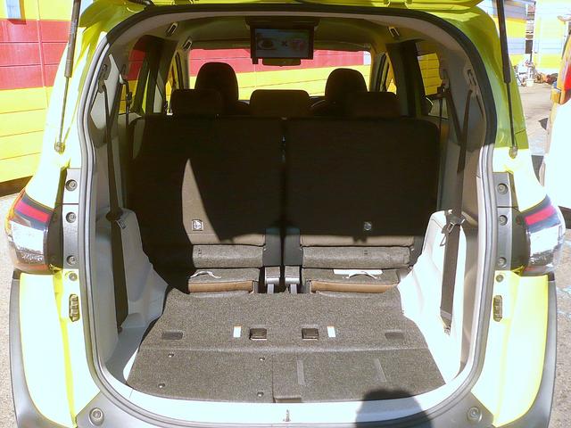 シエンタ ハイブリッドＧ　純正ＳＤナビ　フルセグＴＶ　バックカメラ　ＣＤ＆ＤＶＤ　Ｂｌｕｅｔｏｏｔｈ電話＆音楽　ＥＴＣ　ドラレコ　スマートキー　後席フリップダウンモニター　両側自動ドア　ＬＥＤヘッドライト　衝突軽減ブレーキ（67枚目）