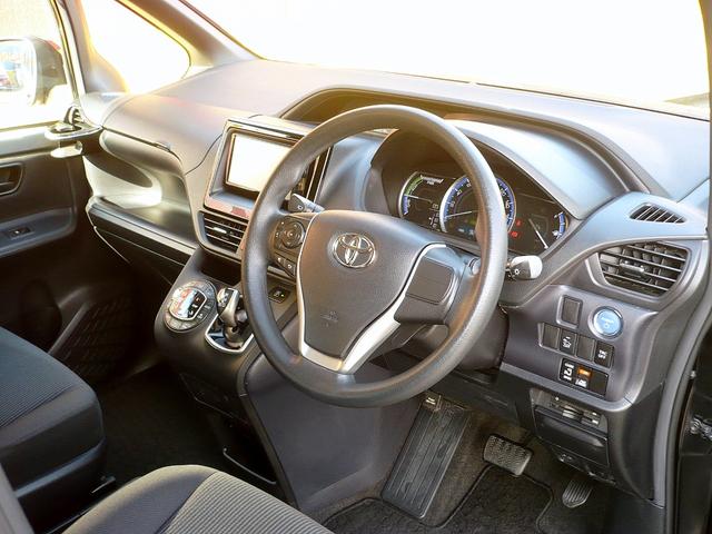 ヴォクシー ハイブリッドＸ　純正ＳＤナビ　フルセグＴＶ　バックカメラ　ＣＤ＆ＤＶＤ　Ｂｌｕｅｔｏｏｔｈ電話＆音楽　ＥＴＣ　ドラレコ　スマートキー　純正フリップダウンモニター　片側パワースライドドア　ＬＥＤヘッドライト（20枚目）