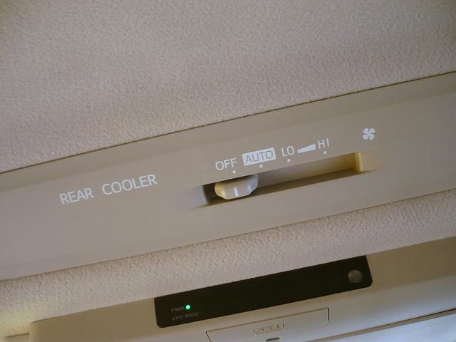 ヴォクシー ハイブリッドＸ　純正ＳＤナビ　フルセグＴＶ　バックカメラ　ＣＤ＆ＤＶＤ　Ｂｌｕｅｔｏｏｔｈ電話＆音楽　ＥＴＣ　ドラレコ　スマートキー　純正フリップダウンモニター　片側パワースライドドア　ＬＥＤヘッドライト（47枚目）