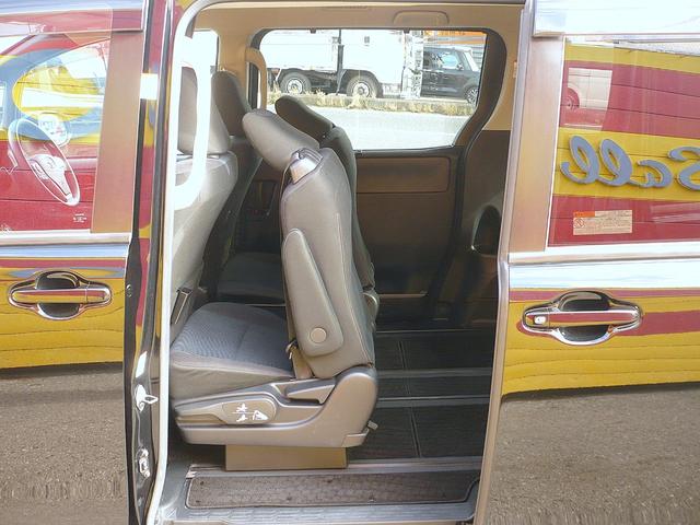 ヴォクシー ハイブリッドＸ　純正ＳＤナビ　フルセグＴＶ　バックカメラ　ＣＤ＆ＤＶＤ　Ｂｌｕｅｔｏｏｔｈ電話＆音楽　ＥＴＣ　ドラレコ　スマートキー　純正フリップダウンモニター　片側パワースライドドア　ＬＥＤヘッドライト（62枚目）