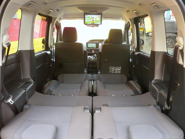 ヴォクシー ハイブリッドＸ　純正ＳＤナビ　フルセグＴＶ　バックカメラ　ＣＤ＆ＤＶＤ　Ｂｌｕｅｔｏｏｔｈ電話＆音楽　ＥＴＣ　ドラレコ　スマートキー　純正フリップダウンモニター　片側パワースライドドア　ＬＥＤヘッドライト（73枚目）