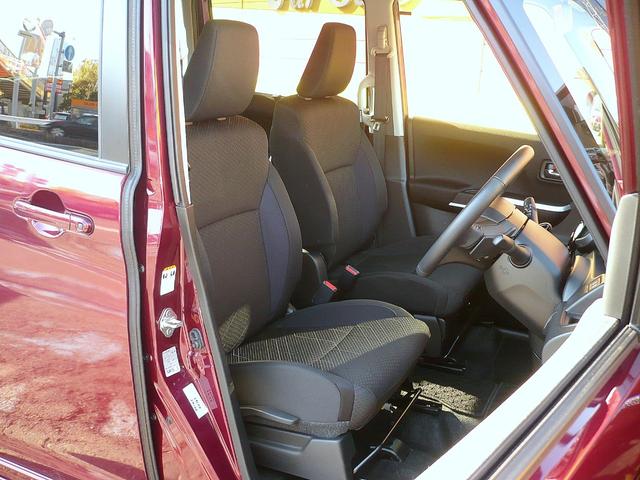 ソリオバンディット ハイブリッドＭＶ　社外メモリーナビ　ワンセグＴＶ　全方位カメラ　ＣＤ＆ＤＶＤ　ＵＳＢ　ＥＴＣ　スマートキー　Ｄ席Ｓヒーター　Ｐシフト　両側自動ドア　レーダークルコン　ＬＥＤライト　リアＣセンサー　衝突軽減　Ｉ－ＳＴＯＰ（53枚目）