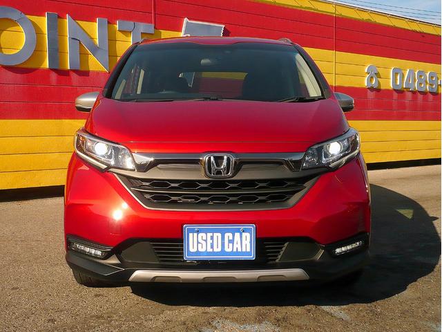 フリード＋ハイブリッド ハイブリッド・クロスターホンダセンシング　純正メモリーナビ　フルセグＴＶ　Ｂカメラ　ＣＤ＆ＤＶＤ　Ｂｌｕｅｔｏｏｔｈ電話＆音楽　ＵＳＢ　ＥＴＣ　スマートキー　Ｈレザーシート　前席Ｓヒーター　両側自動ドア　レーダークルコン　ＬＥＤライト（6枚目）