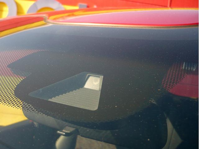 フリード＋ハイブリッド ハイブリッド・クロスターホンダセンシング　純正メモリーナビ　フルセグＴＶ　Ｂカメラ　ＣＤ＆ＤＶＤ　Ｂｌｕｅｔｏｏｔｈ電話＆音楽　ＵＳＢ　ＥＴＣ　スマートキー　Ｈレザーシート　前席Ｓヒーター　両側自動ドア　レーダークルコン　ＬＥＤライト（8枚目）