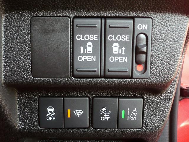 フリード＋ハイブリッド ハイブリッド・クロスターホンダセンシング　純正メモリーナビ　フルセグＴＶ　Ｂカメラ　ＣＤ＆ＤＶＤ　Ｂｌｕｅｔｏｏｔｈ電話＆音楽　ＵＳＢ　ＥＴＣ　スマートキー　Ｈレザーシート　前席Ｓヒーター　両側自動ドア　レーダークルコン　ＬＥＤライト（27枚目）