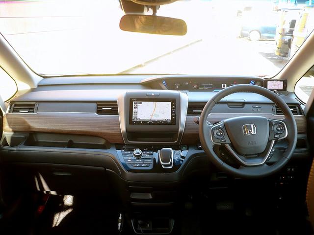 フリード＋ハイブリッド ハイブリッド・クロスターホンダセンシング　純正メモリーナビ　フルセグＴＶ　Ｂカメラ　ＣＤ＆ＤＶＤ　Ｂｌｕｅｔｏｏｔｈ電話＆音楽　ＵＳＢ　ＥＴＣ　スマートキー　Ｈレザーシート　前席Ｓヒーター　両側自動ドア　レーダークルコン　ＬＥＤライト（52枚目）