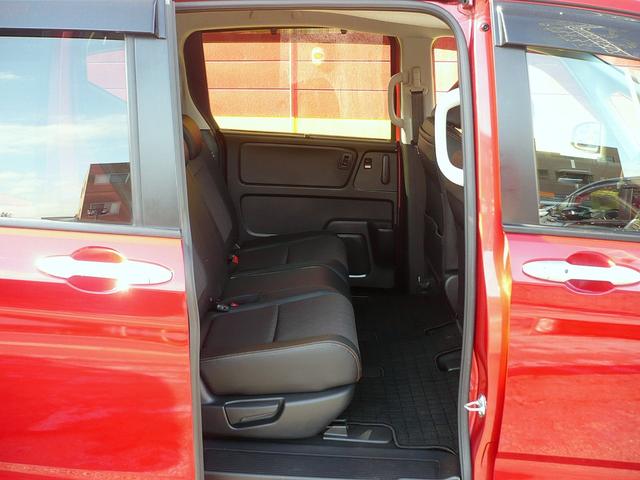 フリード＋ハイブリッド ハイブリッド・クロスターホンダセンシング　純正メモリーナビ　フルセグＴＶ　Ｂカメラ　ＣＤ＆ＤＶＤ　Ｂｌｕｅｔｏｏｔｈ電話＆音楽　ＵＳＢ　ＥＴＣ　スマートキー　Ｈレザーシート　前席Ｓヒーター　両側自動ドア　レーダークルコン　ＬＥＤライト（60枚目）