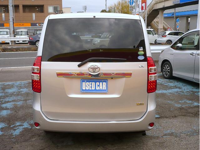 ノア X スペシャルエディション 純正SDナビ フルセグTV バックカメラ CD録音&DVD Bluetooth電話&音楽 ETC スマートキー 後席フリップダウンモニター 両側パワースライドドア HIDライト 電動コーナーポール(17枚目)