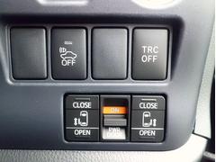 気になる車両が御座いましたらお気軽にお問い合わせください！通話料無料のフリーコール≪ＴＥＬ００６６−９７０８−５２２２≫まで気軽にお問い合わせください！ 5