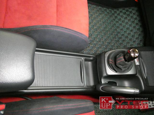 HONDA CIVIC TYPE R