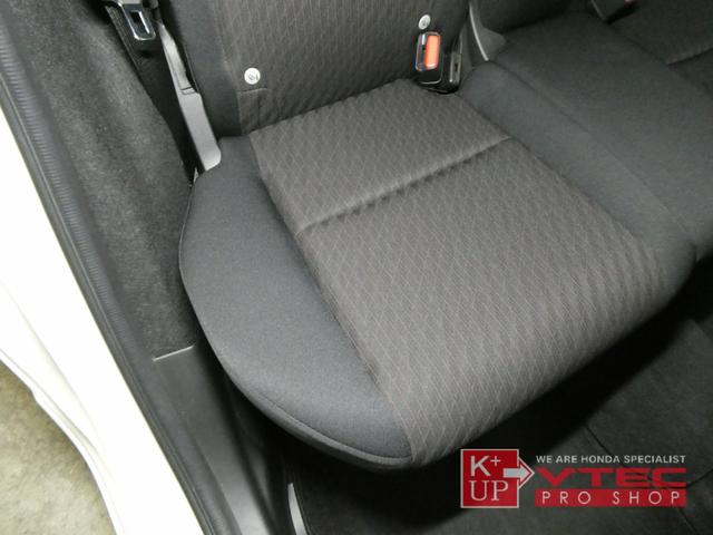 フィット RS ホンダセンシング 後期型 6MT 純正ナビ バックカメラ ETC フルセグ USB&Bluetooth接続可 フルノーマル 禁煙車 スマートキー 記録簿(40枚目)