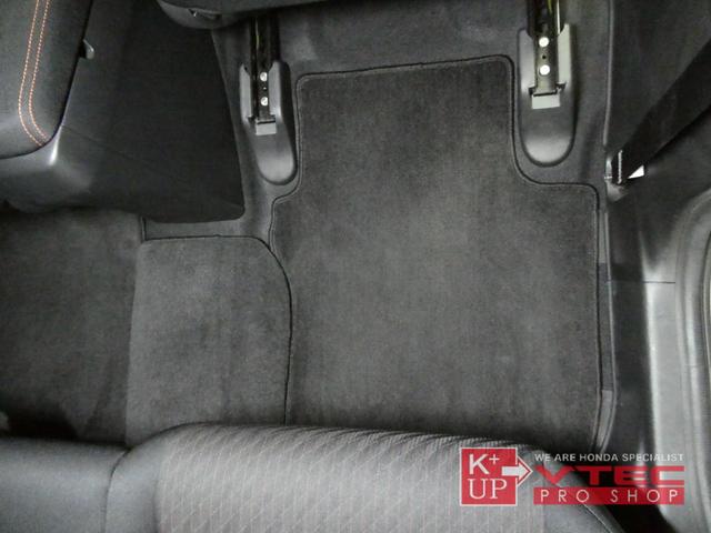 フィット RS ホンダセンシング 後期型 6MT 純正ナビ バックカメラ ETC フルセグ USB&Bluetooth接続可 フルノーマル 禁煙車 スマートキー 記録簿(48枚目)