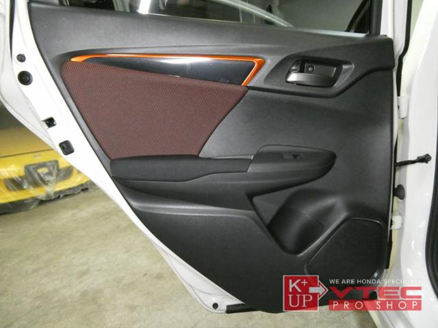 フィット RS ホンダセンシング 後期型 6MT 純正ナビ バックカメラ ETC フルセグ USB&Bluetooth接続可 フルノーマル 禁煙車 スマートキー 記録簿(60枚目)