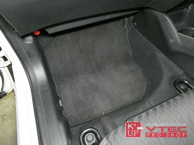 フィット RS ホンダセンシング 後期型 6MT 純正ナビ バックカメラ ETC フルセグ USB&Bluetooth接続可 フルノーマル 禁煙車 スマートキー 記録簿(63枚目)