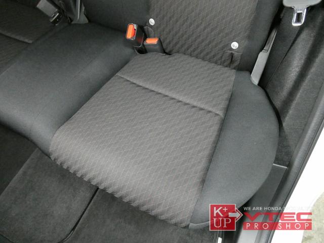フィット RS ホンダセンシング 後期型 6MT 純正ナビ バックカメラ ETC フルセグ USB&Bluetooth接続可 フルノーマル 禁煙車 スマートキー 記録簿(77枚目)