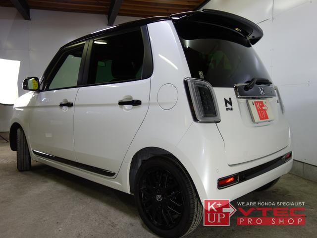 RS ホンダセンシング ナビ装着用スペシャルパッケージ 2トーンカラー 禁煙車 スマートキー LEDヘッドライト 充電用USBジャック シートヒーター 専用15インチアルミ 6速マニュアル 保証書(3枚目)