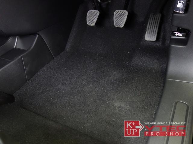 RS ホンダセンシング ナビ装着用スペシャルパッケージ 禁煙車 シートヒーター フルLEDヘッドライト パーキングセンサー RS専用エクステリア RS専用インテリア 保証書 6速マニュアル(46枚目)