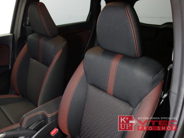 RS ホンダセンシング 後期型 1オーナー 禁煙車 純正ナビ フルセグ バックカメラ USB・Bluetooth接続可 ドライブレコーダー ETC 純正ボディサイドモール LEDヘッドライト 記録簿 6MT(60枚目)