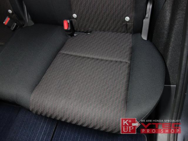 RS ホンダセンシング 後期型 1オーナー 禁煙車 純正ナビ フルセグ バックカメラ USB・Bluetooth接続可 ドライブレコーダー ETC 純正ボディサイドモール LEDヘッドライト 記録簿 6MT(63枚目)