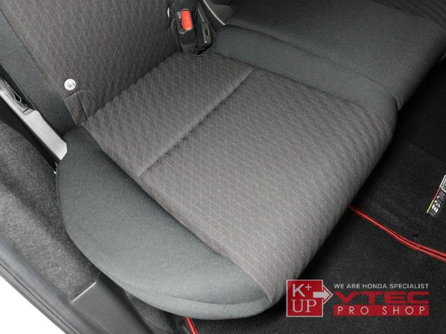 ＲＳ　ホンダセンシング　後期型　無限サスキット　純正ナビ　バックカメラ　フルセグ　ドラレコ　ＥＴＣ　記録簿　１オーナー　禁煙車　無限ドアバイザー・サイドミラー　６ＭＴ(61枚目)