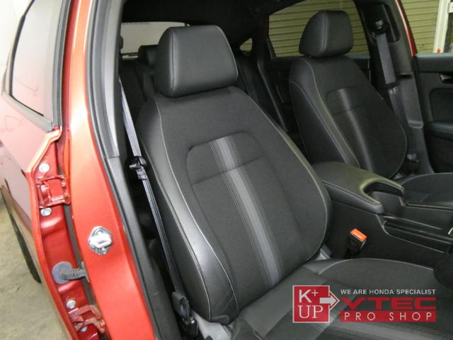 シビック LX 6MT SEEKERカーボンリアスポイラー&サイドミラー&ルームミラー 純正ナビ バックカメラ フルセグ USB&Bluetooth接続可 禁煙車 ETC2.0 ホンダセンシング(8枚目)