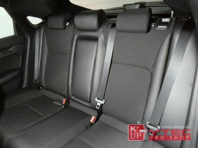 シビック LX 6MT SEEKERカーボンリアスポイラー&サイドミラー&ルームミラー 純正ナビ バックカメラ フルセグ USB&Bluetooth接続可 禁煙車 ETC2.0 ホンダセンシング(14枚目)