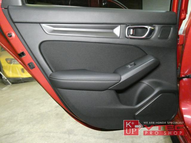 シビック LX 6MT SEEKERカーボンリアスポイラー&サイドミラー&ルームミラー 純正ナビ バックカメラ フルセグ USB&Bluetooth接続可 禁煙車 ETC2.0 ホンダセンシング(76枚目)