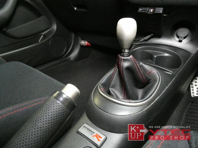 インテグラ タイプＲ　後期最終型　黒内装　禁煙車　社外ナビ２０２５年地図　ＴＶ　Ｂｌｕｅｔｏｏｔｈ接続可　ＥＴＣ２．０　ドラレコ　電動格納ミラー　キーレス（75枚目）