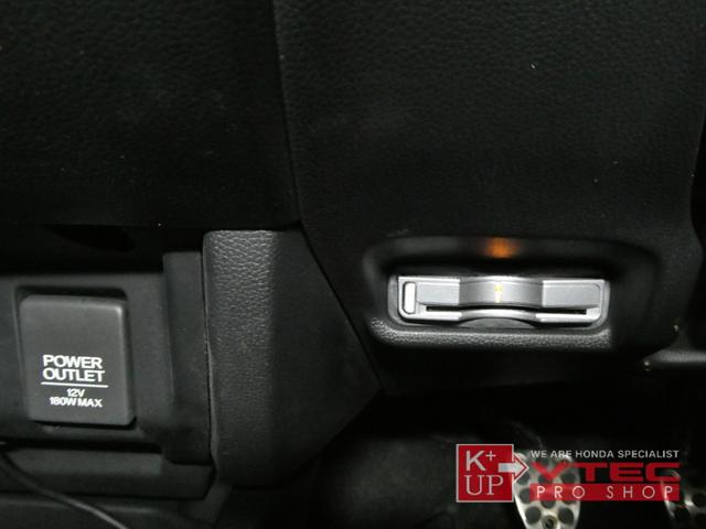 フィット RS 6MT 無限Fグリル・Fスポイラー・Rアンダー 純正ナビ バックカメラ ETC TV Bluetooth接続可 TEIN車高調・EDFC CTBA(12枚目)