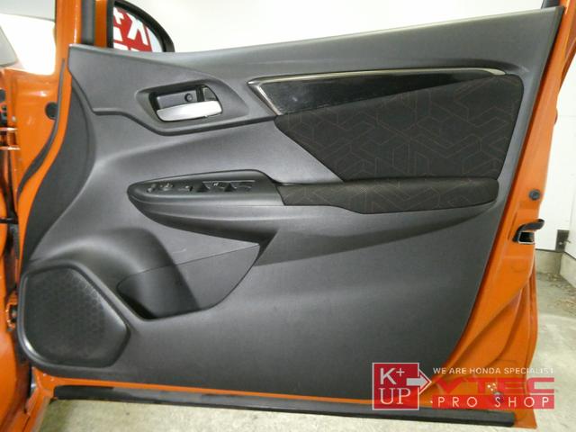 フィット RS 6MT 無限Fグリル・Fスポイラー・Rアンダー 純正ナビ バックカメラ ETC TV Bluetooth接続可 TEIN車高調・EDFC CTBA(64枚目)