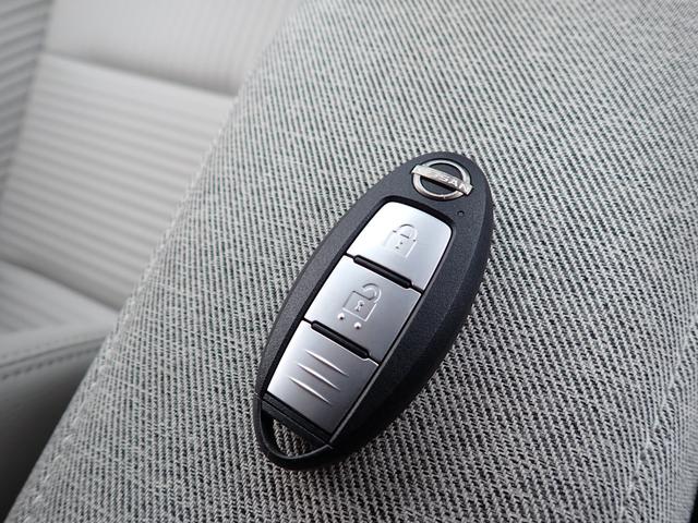 オーラ Ｇ　レザーエディション　純正９インチメモリーナビ　フルセグＴＶ　Ｂｌｕｅｔｏｏｔｈ　全方位カメラ　ＢＯＳＥサウンド　プロパイロット　インテリキー　オートＡＣ　エマージェンシーブレーキ　ＬＥＤライト　ドアバイザー（23枚目）
