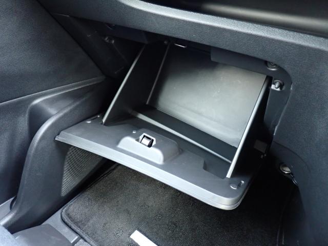 セレナ ｅ－パワー　ハイウェイスターＶ　現行型　純正１２．３インチメモリーナビ　フルセグＴＶ　Ｂｌｕｅｔｏｏｔｈ　Ｂカメラ　ＥＴＣ　両側自動ドア　インテリキー　プロパイロット　スマートルームミラー　パーキングソナー　ＬＥＤライト　純正アルミ（26枚目）