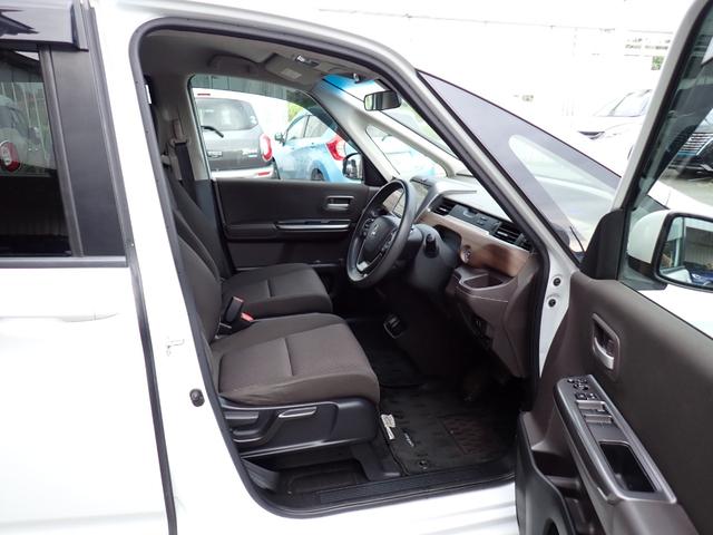 フリードハイブリッド ハイブリッド・Ｇホンダセンシング　後期型　純正９インチメモリーナビ　フルセグＴＶ　Ｂｌｕｅｔｏｏｔｈ　ＥＴＣ　両側自動ドア　スマートキー　オートＡＣ　クルコン　ホンダセンシング　ＬＥＤライト　純正アルミ　６人乗り（13枚目）