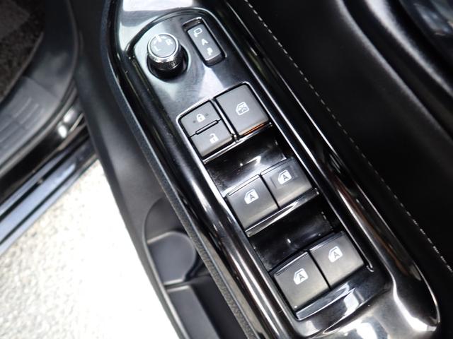 エスクァイア ハイブリッドＧｉ　後期型　アルパイン１１インチナビＴＶ　Ｂｌｕｅｔｏｏｔｈ　フリップダウンＭ　両側自動ドア　スマートキー　シートヒーター　セーフティーセンス　ＬＥＤライト　純正ＡＷ　７人乗り（25枚目）
