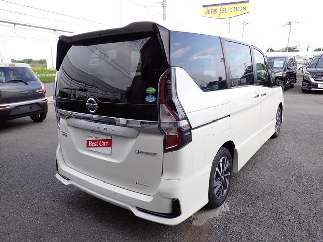 セレナ ｅ－パワー　ハイウェイスターＶ　後期型　純正１０インチメモリーナビ　フルセグＴＶ　プロパイロット　Ｂｌｕｅｔｏｏｔｈ　全方位カメラ　ＥＴＣ　両側自動ドア　インテリキー　オートＡＣ　コーナーセンサー　ＬＥＤライト　フォグ　純正アルミ（5枚目）