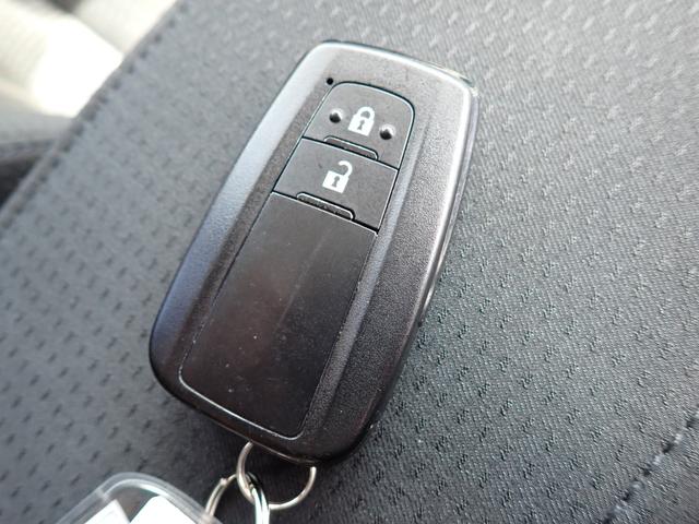 プリウス Ｓセーフティプラス　純正９インチメモリーナビ　フルセグＴＶ　Ｂｌｕｅｔｏｏｔｈ　Ｂカメラ　ＥＴＣ　スマートキー　オートＡＣ　クルコン　トヨタセーフティーセンス　ＬＥＤライト　フォグ　純正ＡＷ（26枚目）