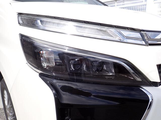 ヴォクシー ハイブリッドZS 煌 後期型 純正9インチナビTV Bluetooth フリップダウンモニター Bカメラ ETC 両側自動ドア スマートキー トヨタセーフティーセンス クルコン LEDライト フォグ 純正アルミ 7人乗り(8枚目)