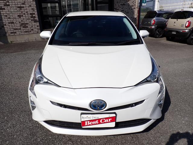 プリウス Ｓセーフティプラス　純正メモリーナビ　フルセグＴＶ　Ｂｌｕｅｔｏｏｔｈ　Ｂカメラ　ＥＴＣ　スマートキー　オートＡＣ　クルコン　トヨタセーフティーセンス　ＬＥＤライト　フォグ　純正ＡＷ（2枚目）