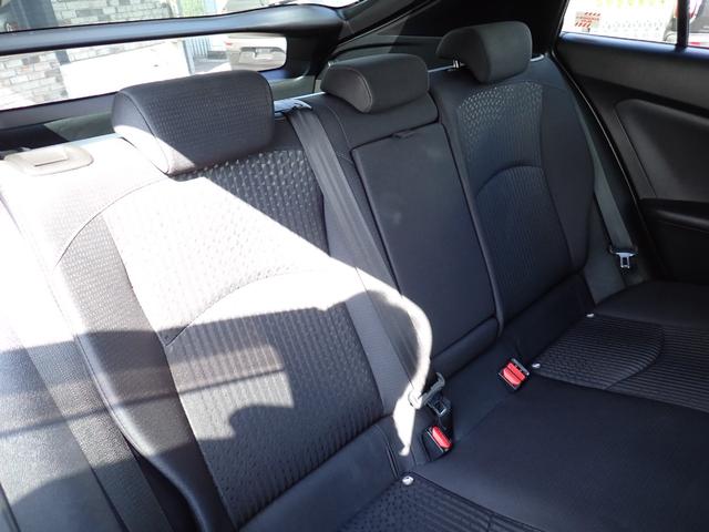 プリウス Ｓセーフティプラス　純正メモリーナビ　フルセグＴＶ　Ｂｌｕｅｔｏｏｔｈ　Ｂカメラ　ＥＴＣ　スマートキー　オートＡＣ　クルコン　トヨタセーフティーセンス　ＬＥＤライト　フォグ　純正ＡＷ（14枚目）