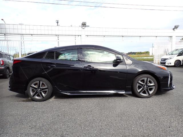 プリウス Ｓツーリングセレクション　後期型　フルエアロ　純正メモリーナビＴＶ　Ｂｌｕｅｔｏｏｔｈ　Ｂカメラ　ＥＴＣ　スマートキー　オートＡＣ　クルコン　トヨタセーフティーセンス　ＬＥＤライト　純正ＡＷ（6枚目）