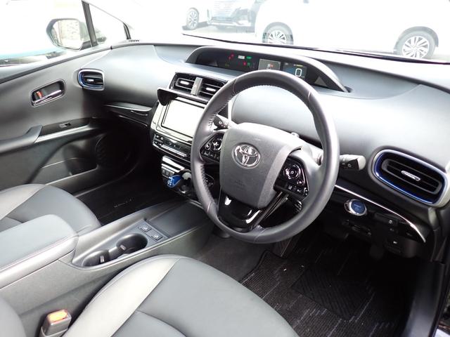 プリウス Ｓツーリングセレクション　後期型　フルエアロ　純正メモリーナビＴＶ　Ｂｌｕｅｔｏｏｔｈ　Ｂカメラ　ＥＴＣ　スマートキー　オートＡＣ　クルコン　トヨタセーフティーセンス　ＬＥＤライト　純正ＡＷ（12枚目）