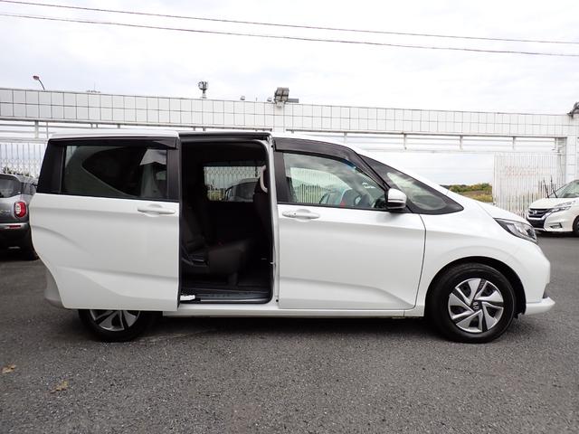 フリード G・ホンダセンシング 後期型 純正メモリーナビ 両側自動ドア ホンダセンシング Cパッケージ フルセグTV Bluetooth Bカメラ ETC スマートキー オートAC クルコン ドアバイザー 7人乗り(6枚目)