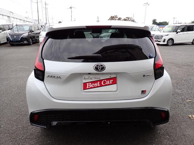 アクア ＧＲスポーツ　純正１０．５型ディスプレイオーディオ　Ｂｌｕｅｔｏｏｔｈ　全方位カメラ　トヨタセーフティーセンス　スマートキー　オートＡＣ　シートヒーター　クルコン　ＬＥＤライト　フォグ　純正アルミ（4枚目）