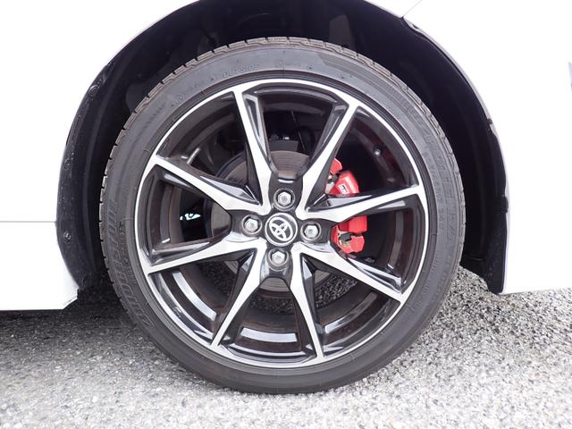 アクア ＧＲスポーツ　純正１０．５型ディスプレイオーディオ　Ｂｌｕｅｔｏｏｔｈ　全方位カメラ　トヨタセーフティーセンス　スマートキー　オートＡＣ　シートヒーター　クルコン　ＬＥＤライト　フォグ　純正アルミ（10枚目）