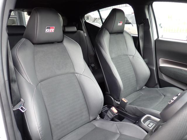 アクア ＧＲスポーツ　純正１０．５型ディスプレイオーディオ　Ｂｌｕｅｔｏｏｔｈ　全方位カメラ　トヨタセーフティーセンス　スマートキー　オートＡＣ　シートヒーター　クルコン　ＬＥＤライト　フォグ　純正アルミ（13枚目）